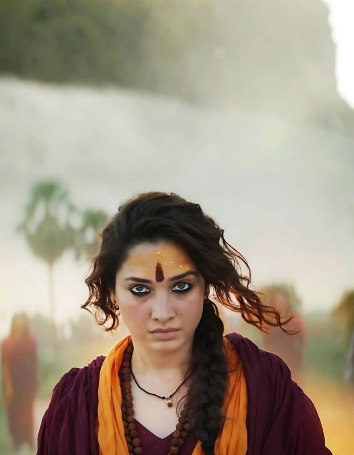 Angry girl DP street style