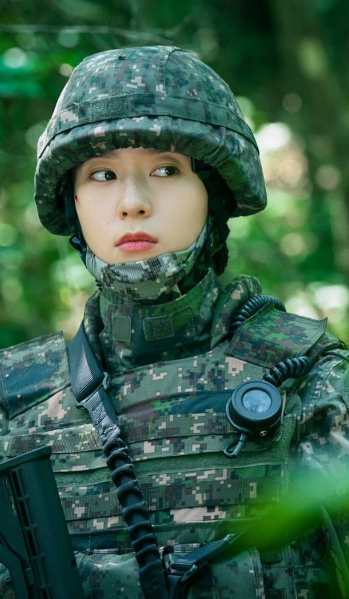 Army girl DP battlefield vibe