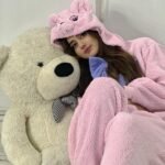 Cute teddy bear girl dp