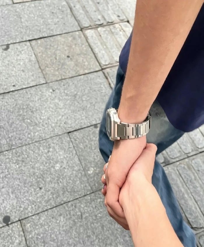Sweet couple hand dp