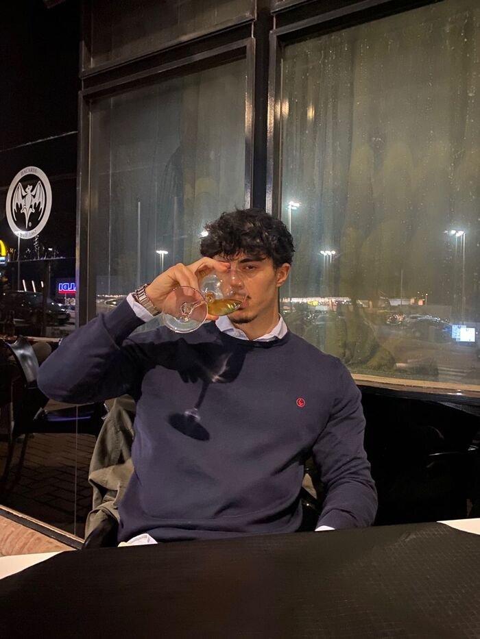 aethetic smart boy dp