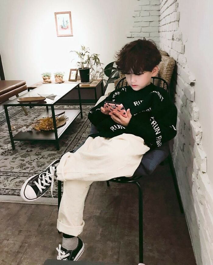 aethetic stylish baby boy dp