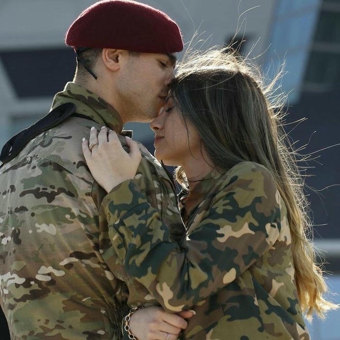 army couple romantic dp