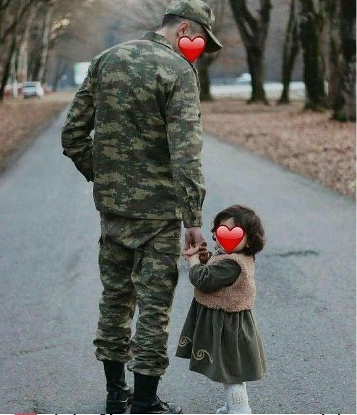 army couple sharing love dp