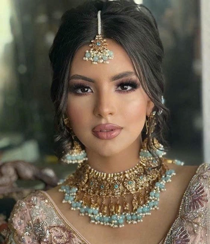 beautiful girl in dress dp