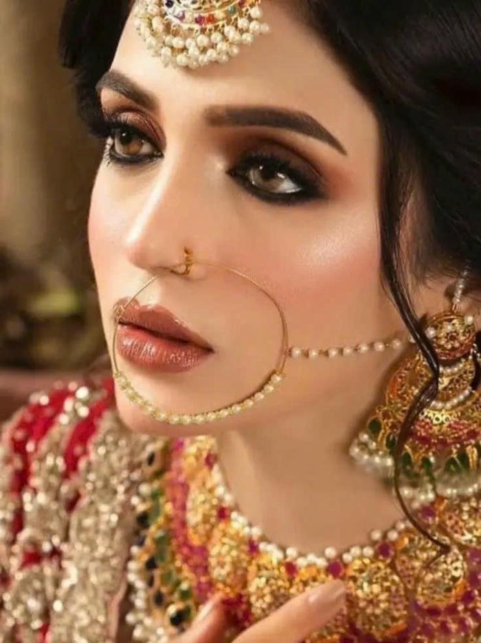 beautiful girl with glasses dp