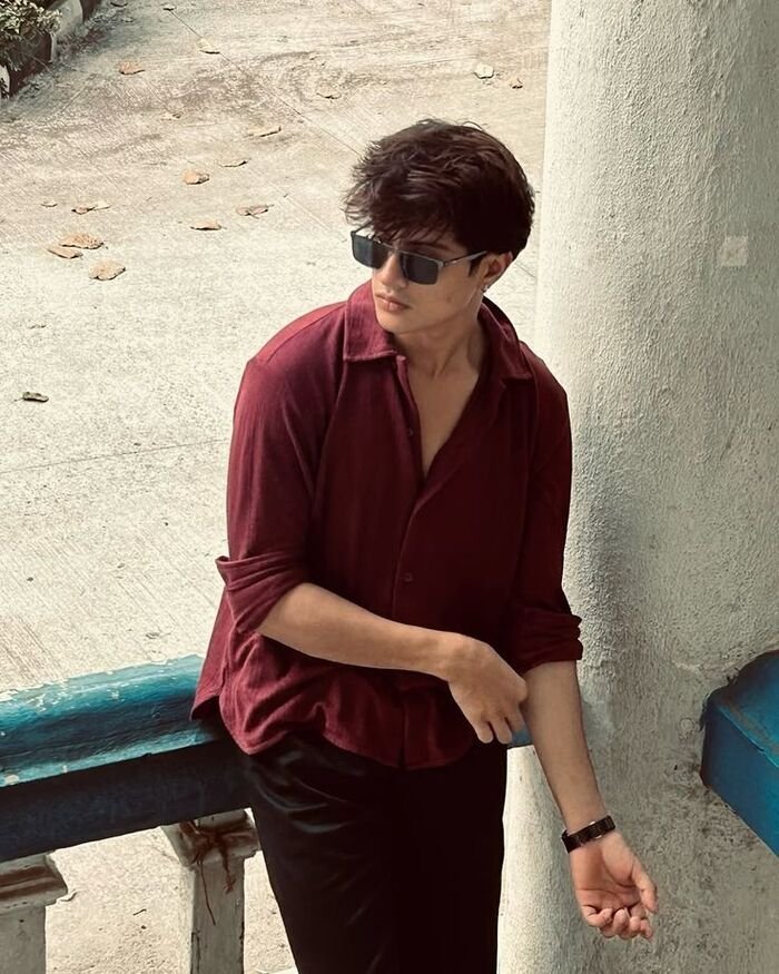 full hd smart boy dp