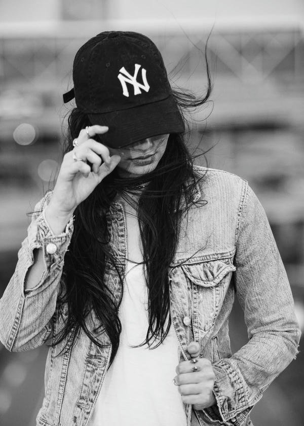 girl with cap and smile dp