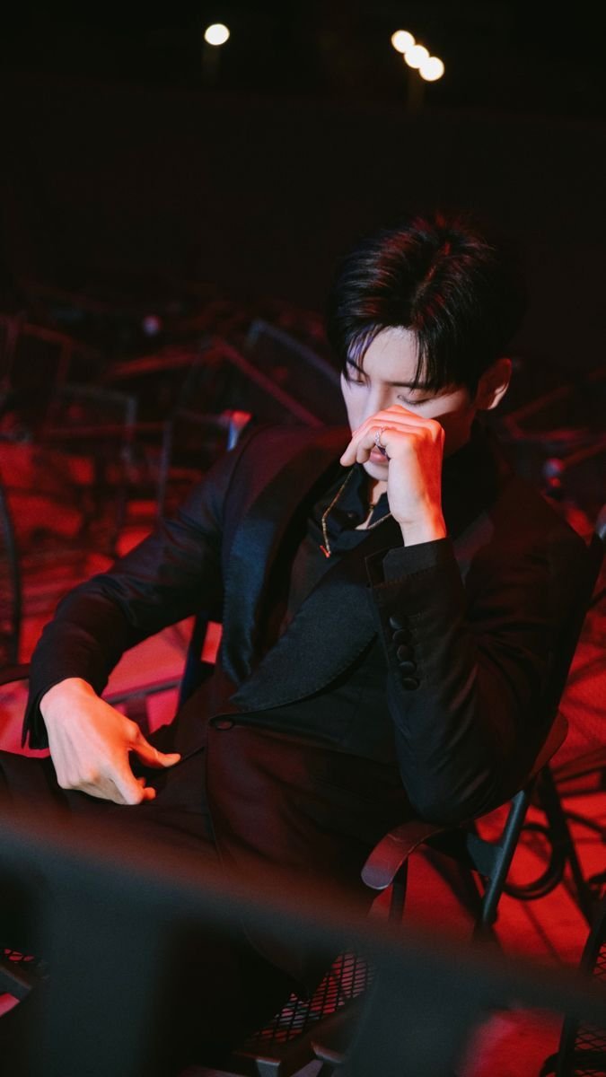 quiet boy display picture