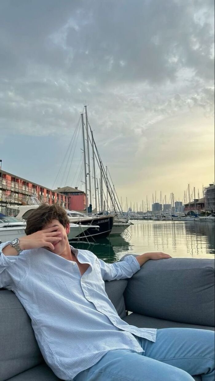 sad boy dp image full hd