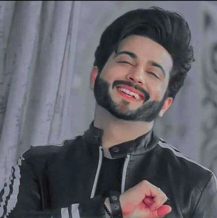 best whatsapp dp 17