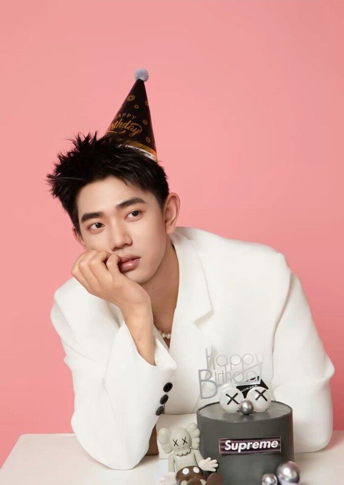 birthday boy dp birthday cap