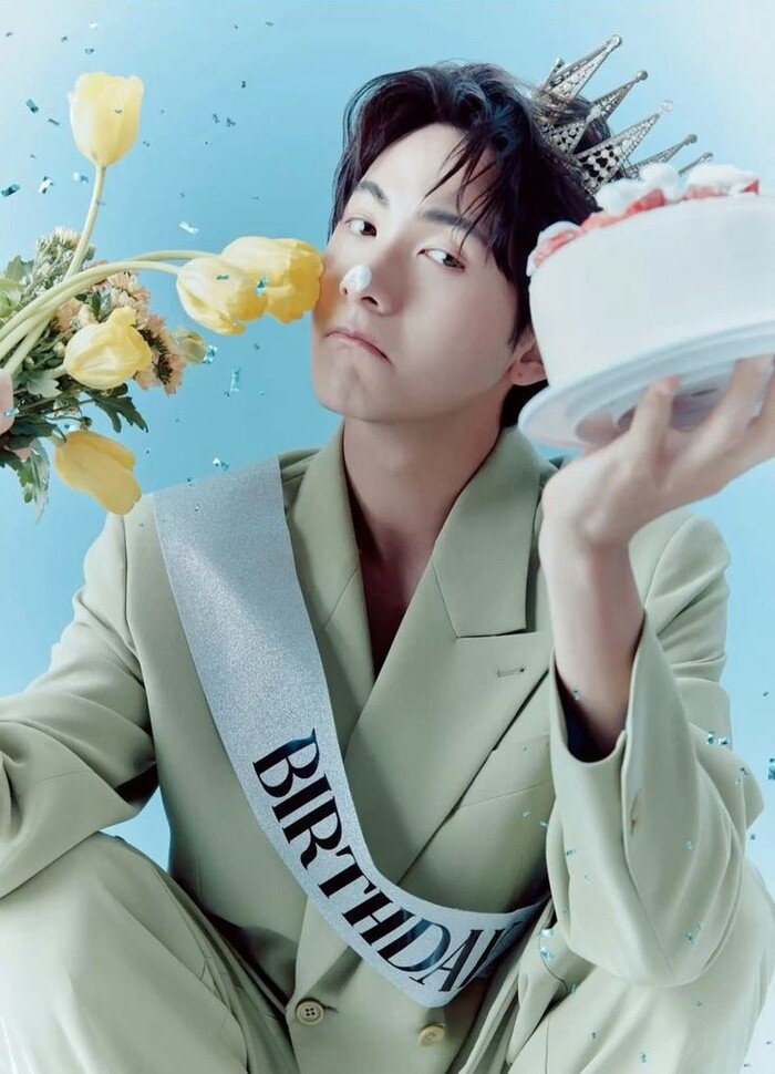 birthday boy dp cake cutting