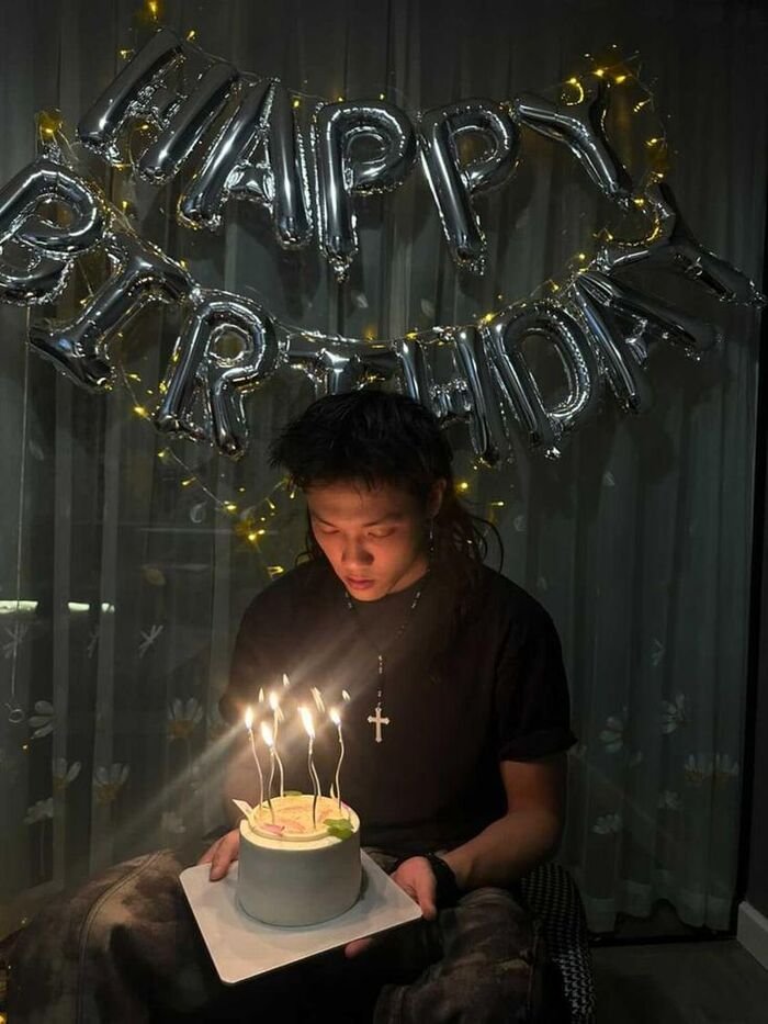 birthday boy dp gift moment