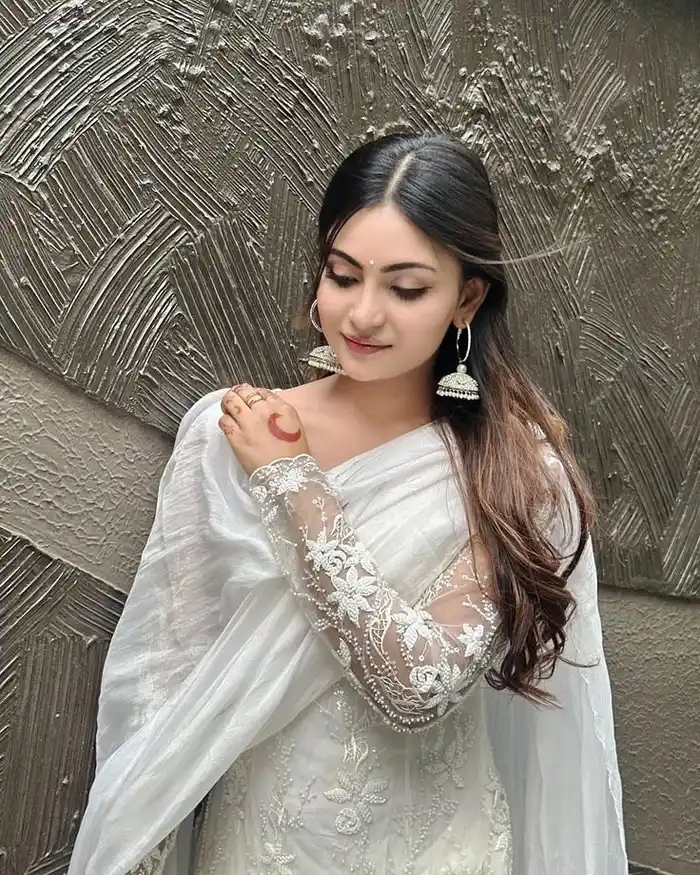 cute girl pic dp 12