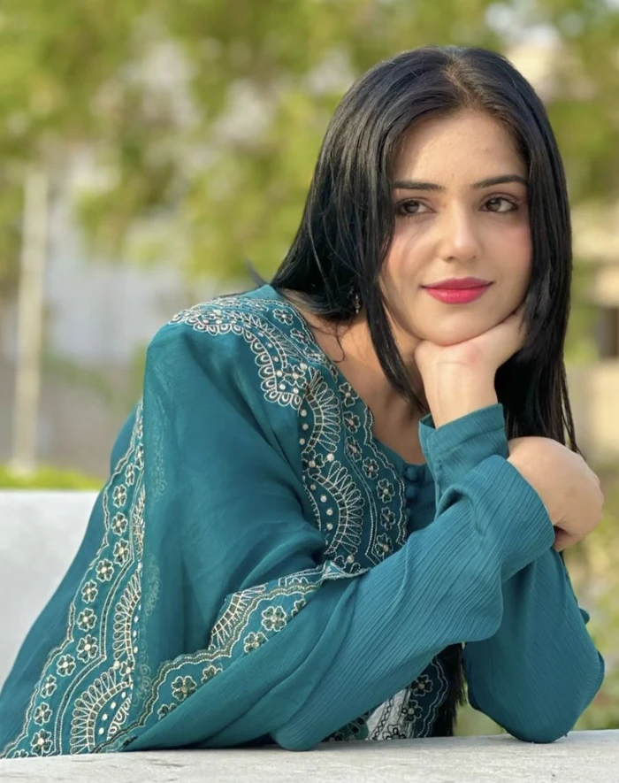 cute girl pic dp 29