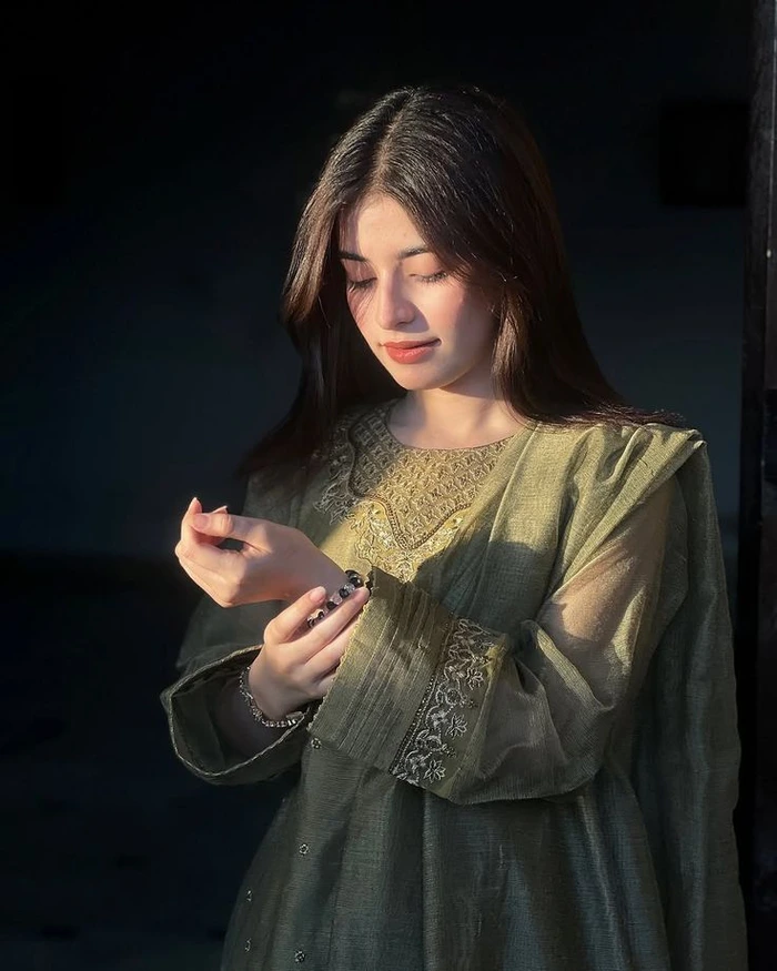 cute girl pic dp 31