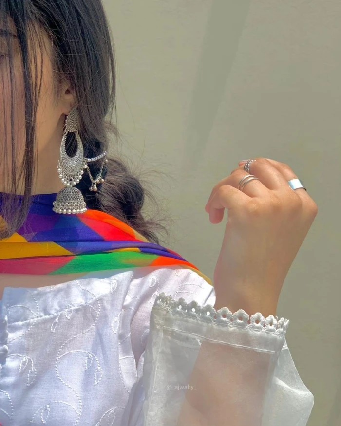 girl earrings dp 13