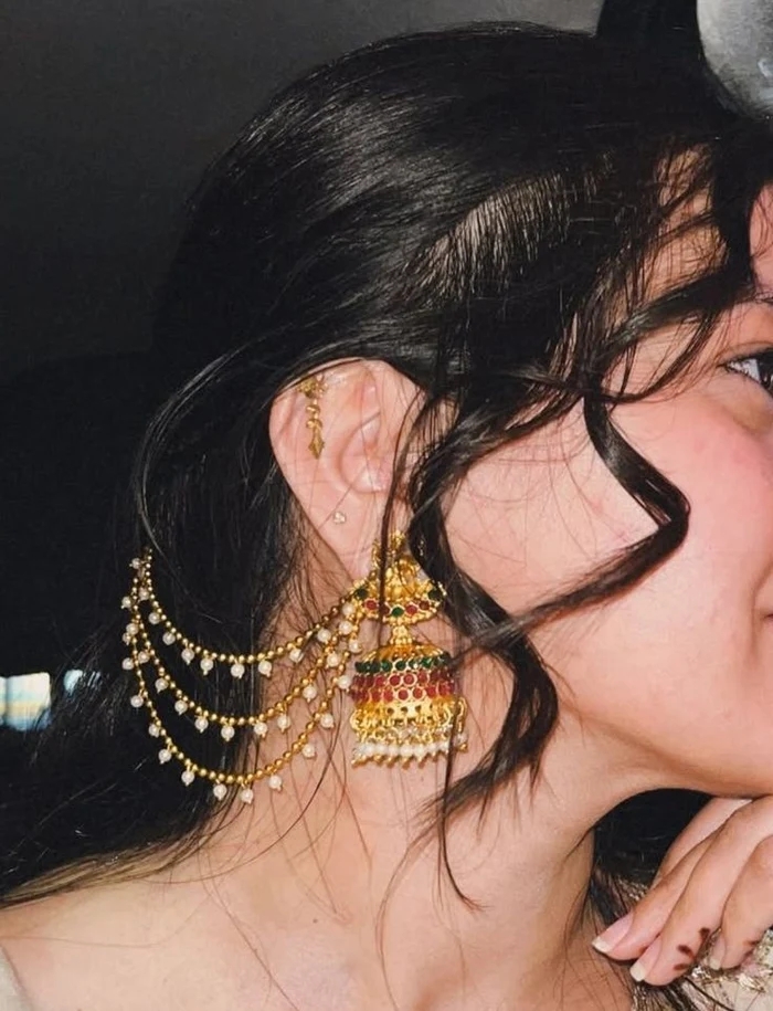 girl earrings dp 16