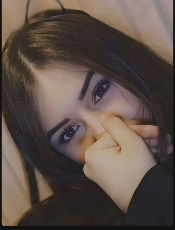 girl eyes pic dp 24