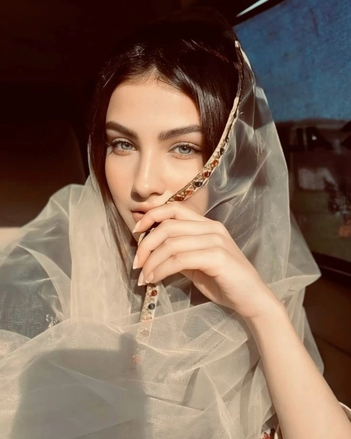 girl eyes pic dp 3