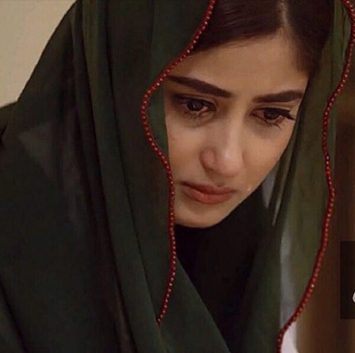 girls sad dp 11