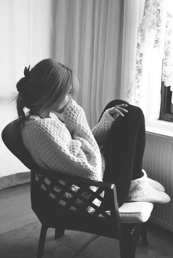 girls sad dp 14