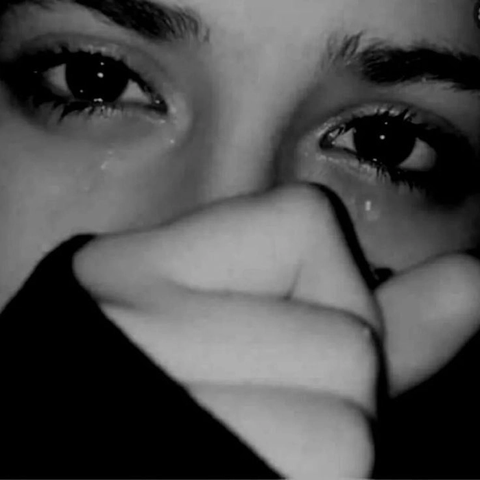girls sad dp 30