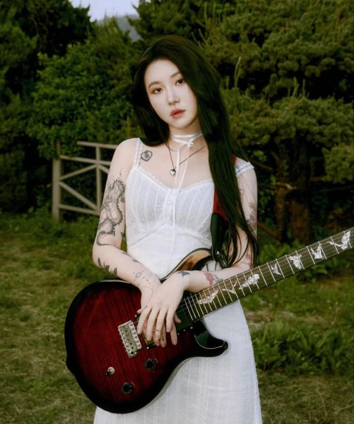 guitar girl dp 24