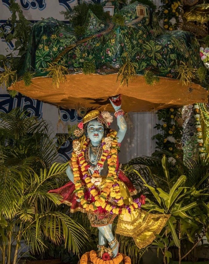 happy govardhan images 30