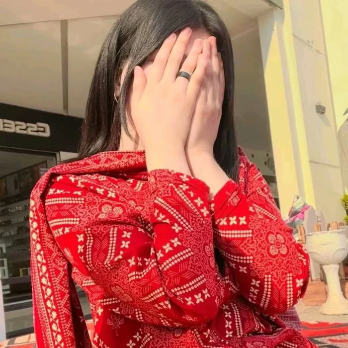 hidden face girls dp 1