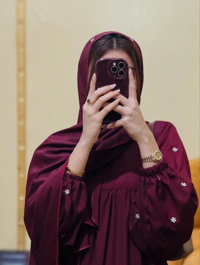 hidden face girls dp 21
