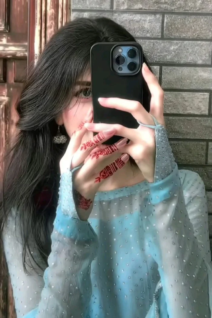 hidden face girls dp 6