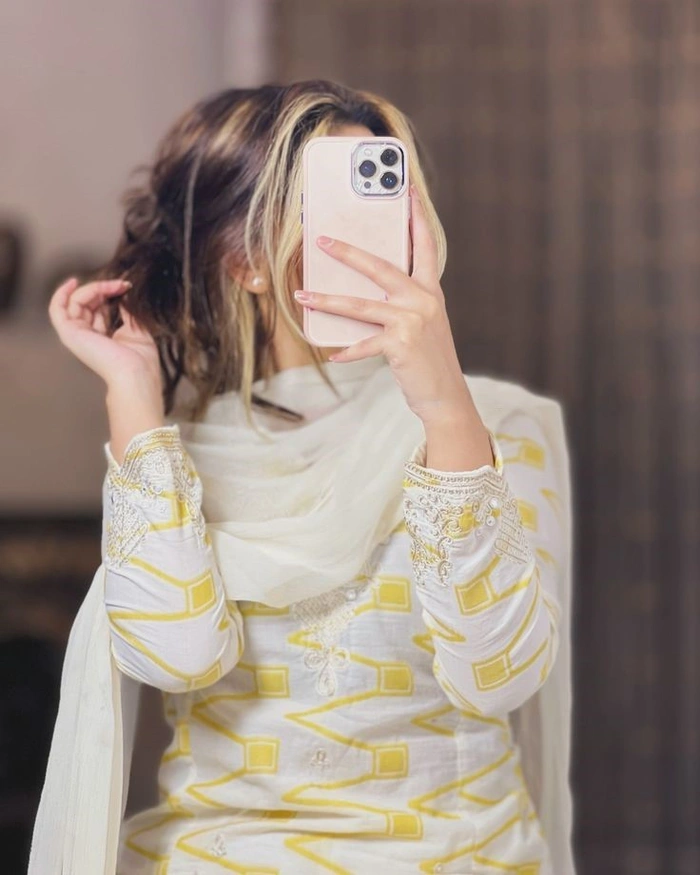 hidden face girls dp 7