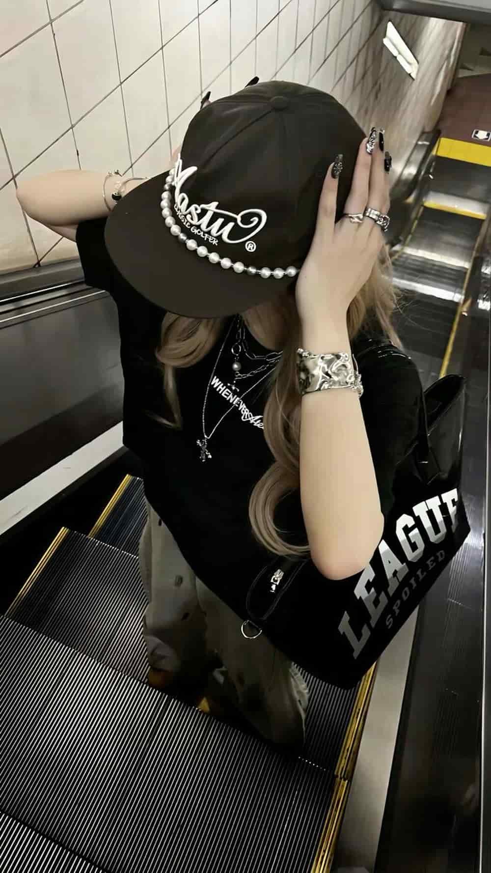 shy hidden face girl dp