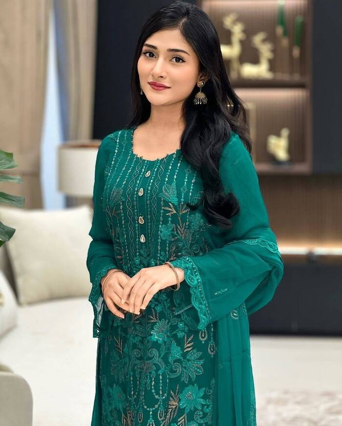 indian girl dp plus 5d