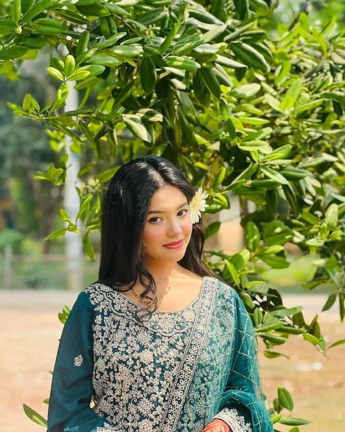 kashmiri girls dp 4d full