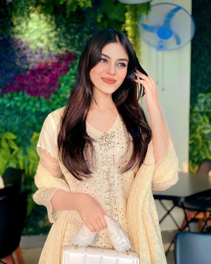 kashmiri girls dp pretty 3k full