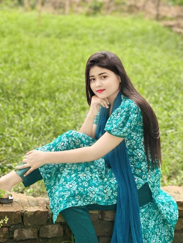 kashmiri girls dp pretty 4d full
