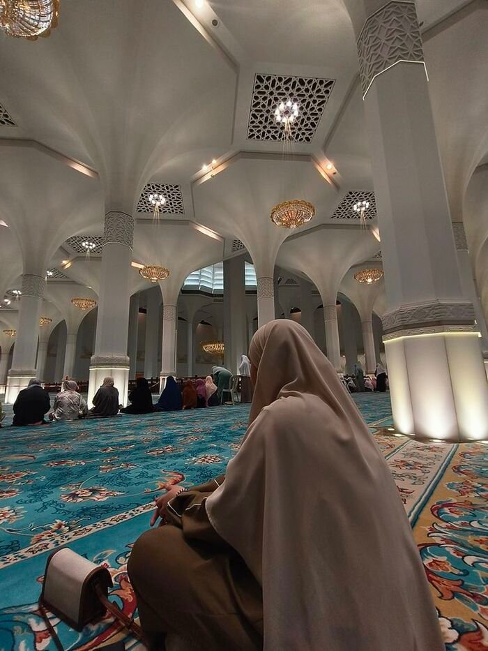 lonely girl dp aethetics