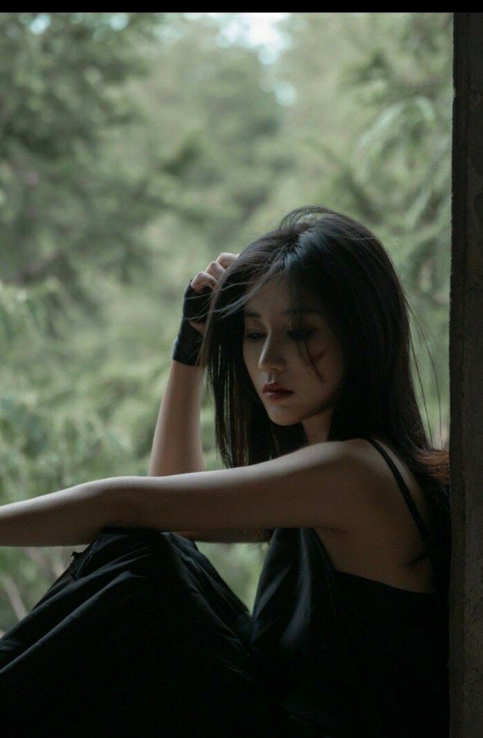 lonely girl dp full