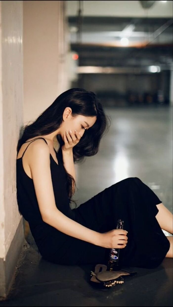 mood off dp for girl 4d full