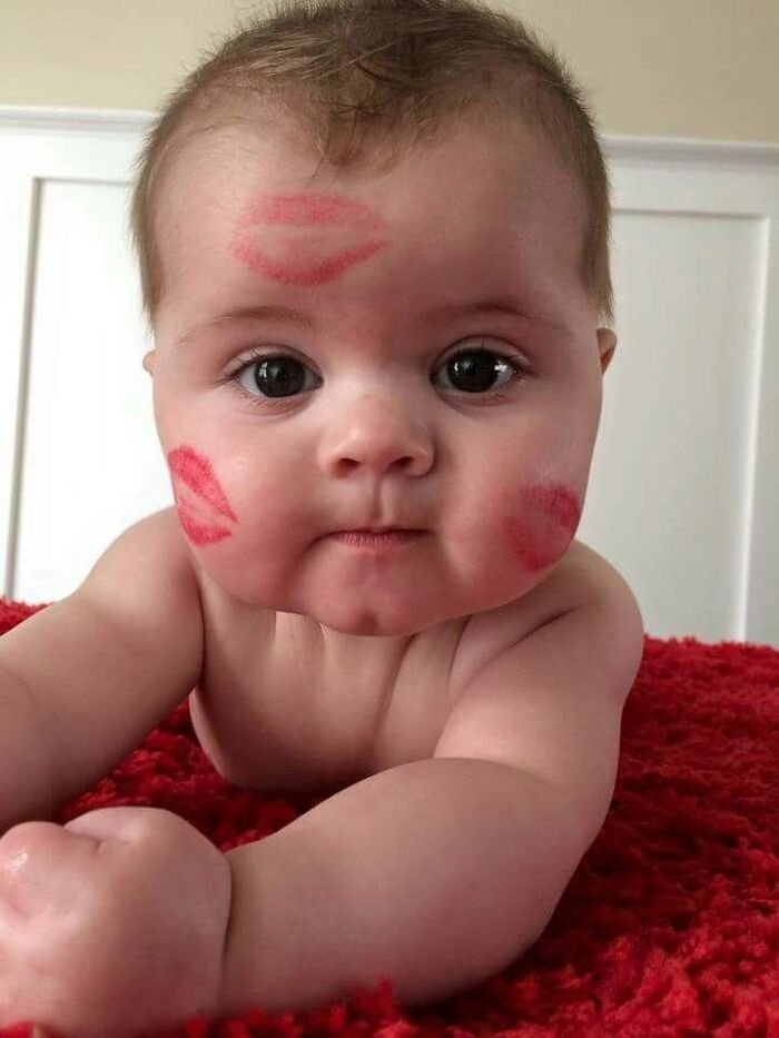 baby kiss image full size ig