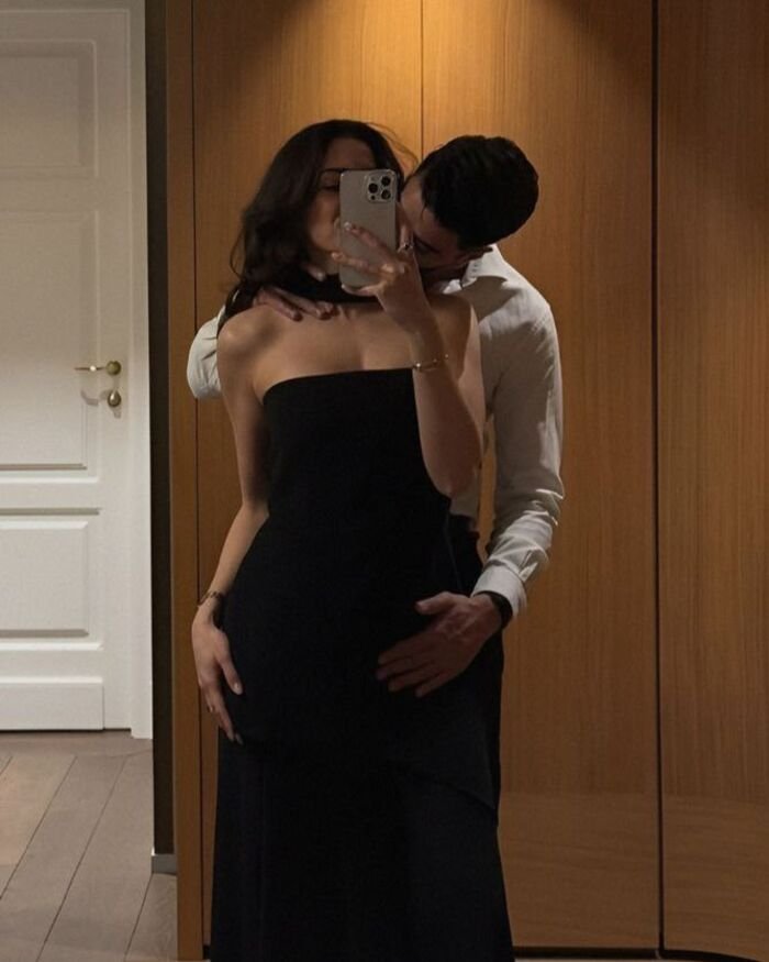 boobs kiss image full size ig