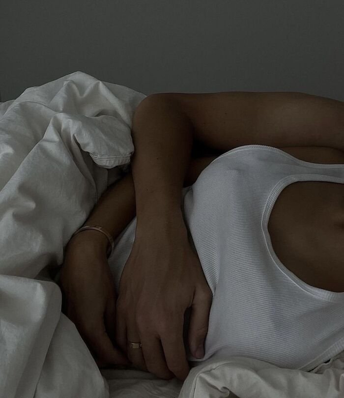 boobs kiss image ins hd