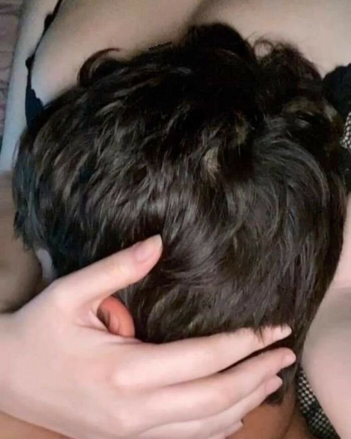 boobs kiss image photo ins