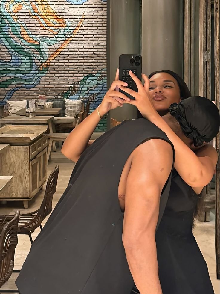 chest kiss image full size