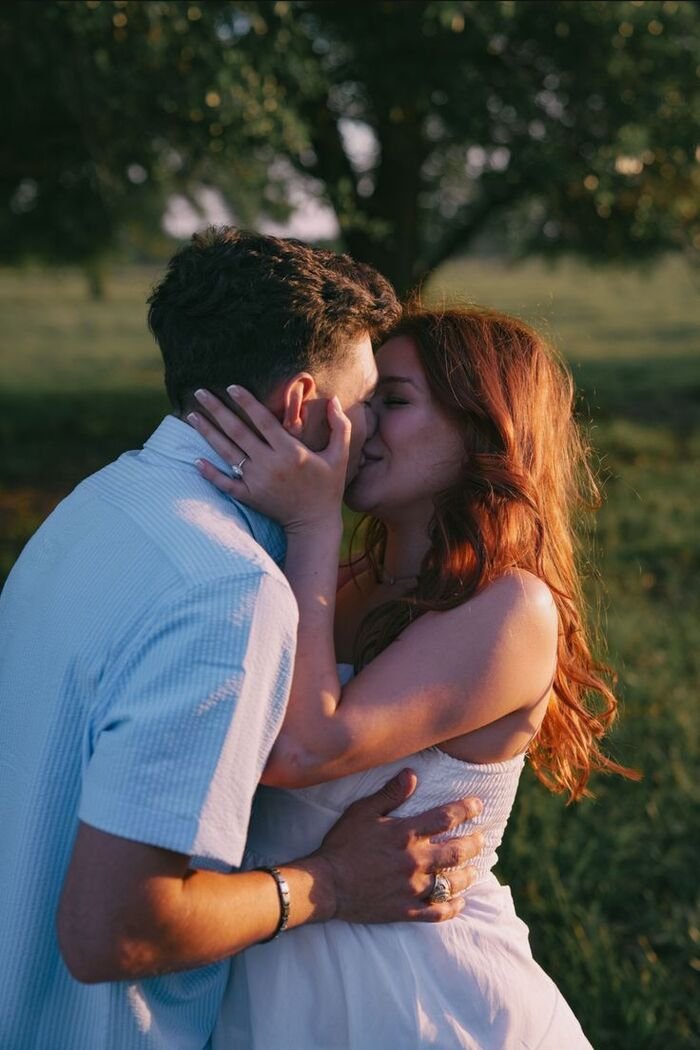 couple kiss images love full hd