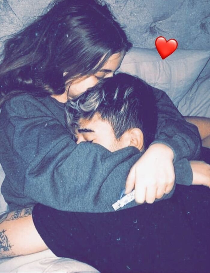 couple kiss images stunning ins