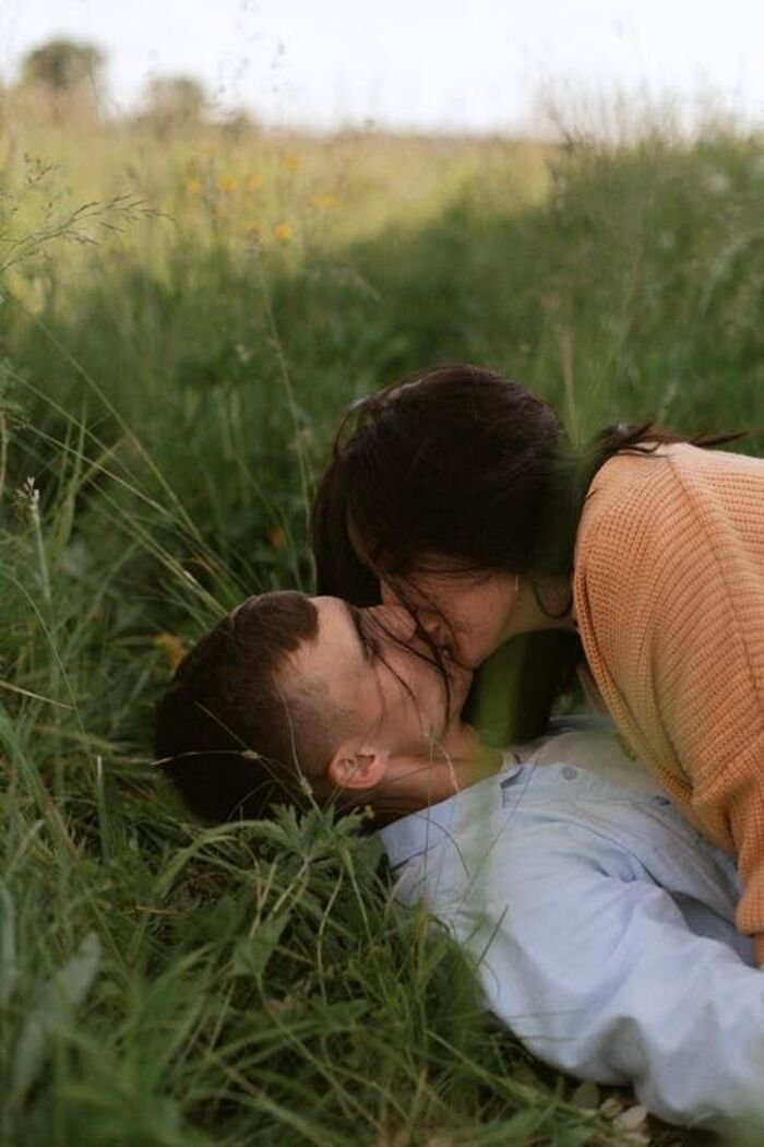 couple kiss images ultra full hd